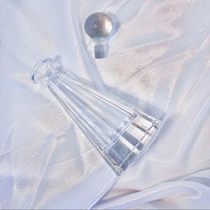 Crystal decanter